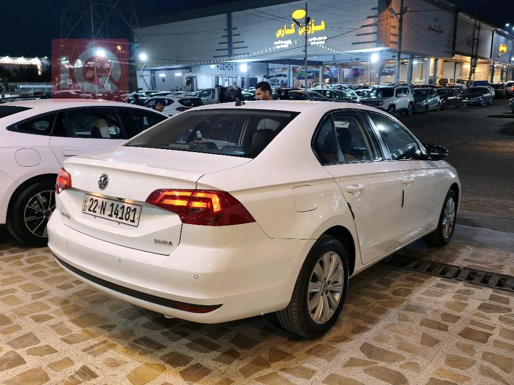 فولكسفاغن بورا